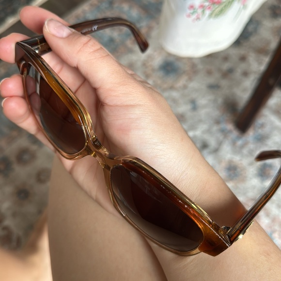 Celine Sunglasses CL40155I 46E Clear Brown Tortoise Frames with Brown Lenses - Picture 12 of 12